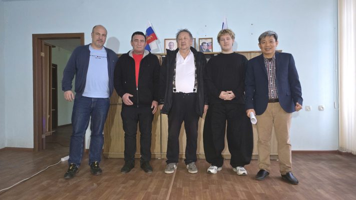 NHÀ MÁY VOSTOKMETALL,lb NGA KÝ HỢP ĐỒNG ĐẦU TIÊN